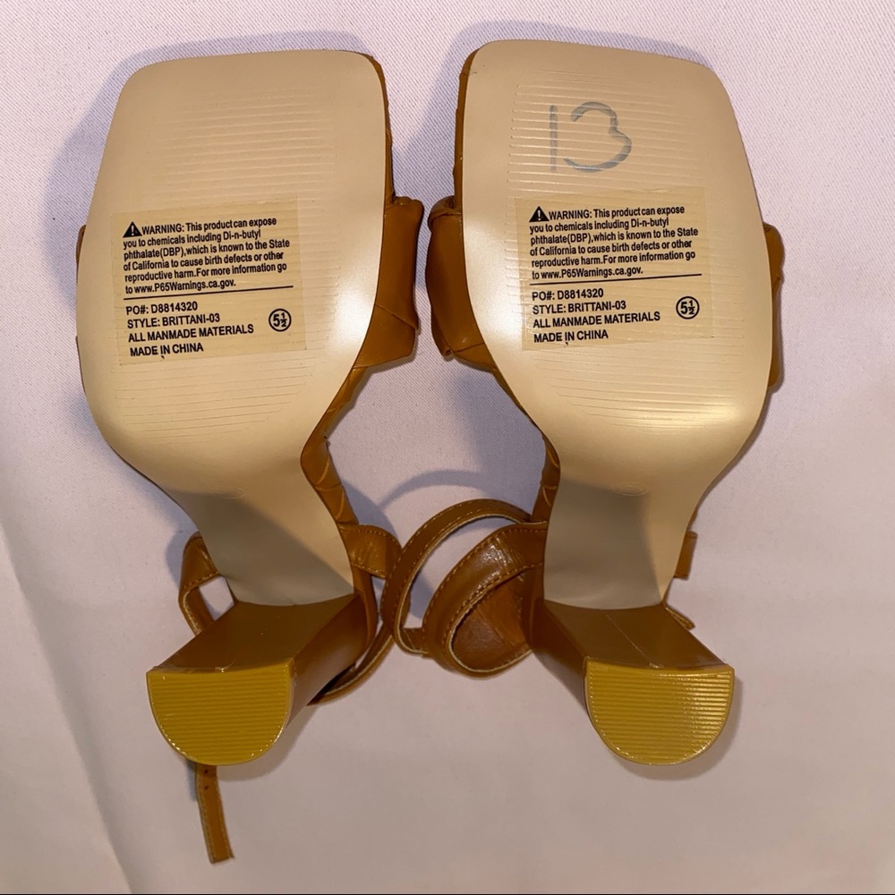 Tan Quilted Heels, 5.5 - Picture 4 of 8